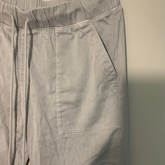 Bella Dahl Pocket Jogger - Picture 6 of 7